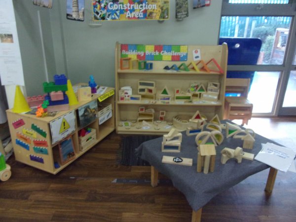 busy-bees-at-northampton-riverside-local-nursery-for-childcare-in